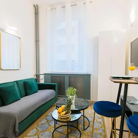 La Madeleine Private Studio