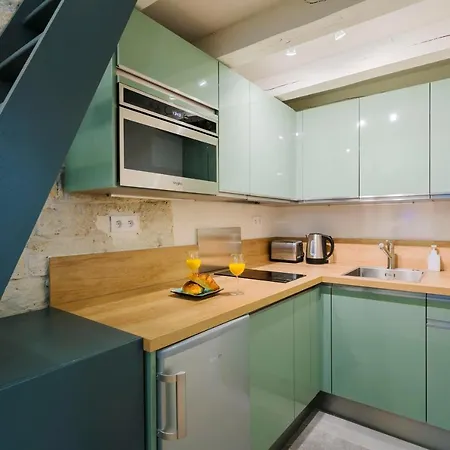 Appartement La Madeleine Private Studio